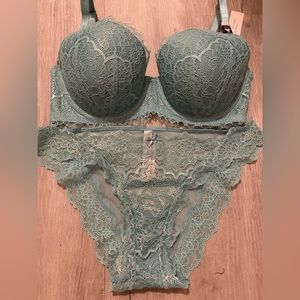 Rare** VS bra set🩵💚